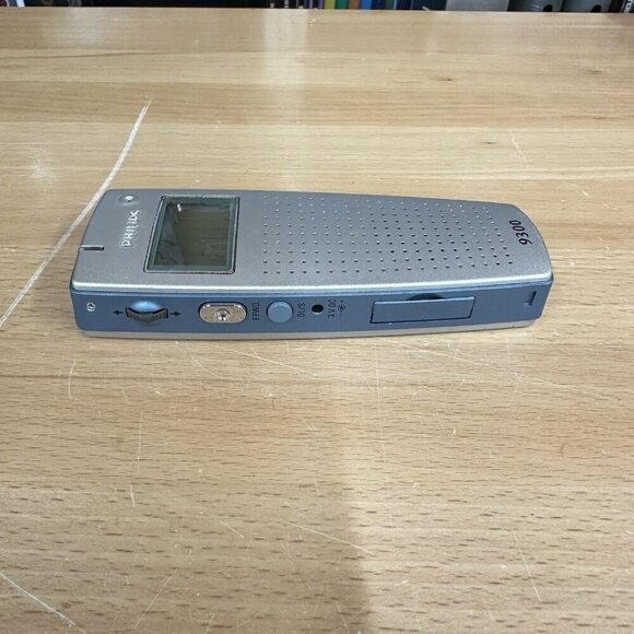 Philips 9300 Pocket Memo Digital Voice Recorder / Hand Held Dictaphone - Picture 4 of 6